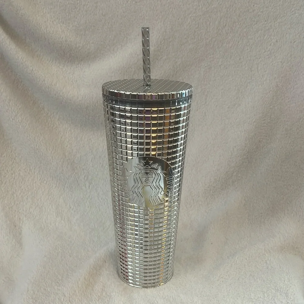 Starbucks Silver Metallic Grid Venti 24oz Tumbler NWT SKU 011147120